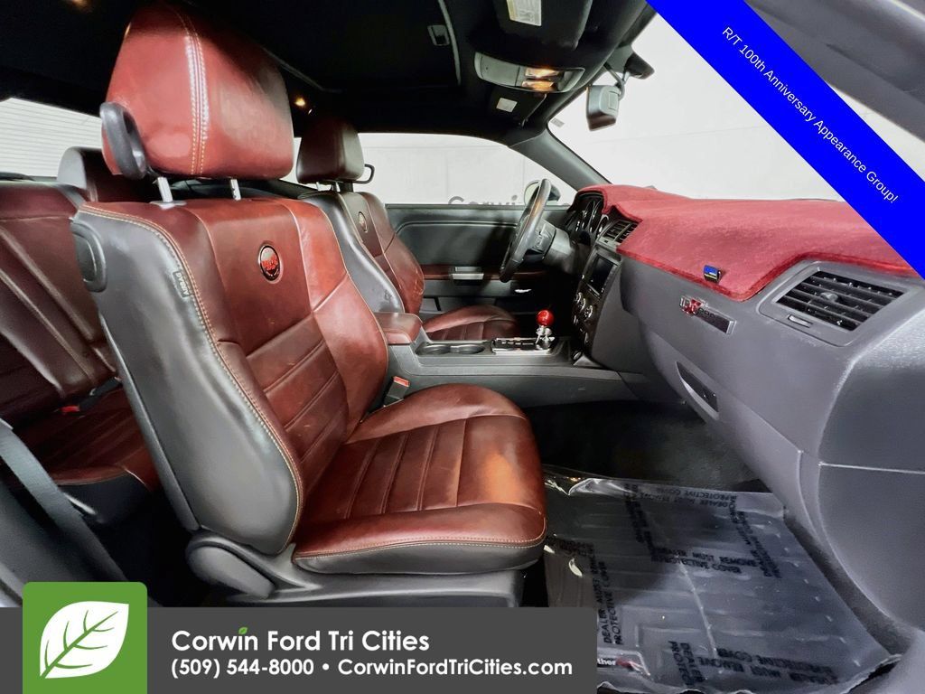 Used 2014 Dodge Challenger R/T RWD image 16