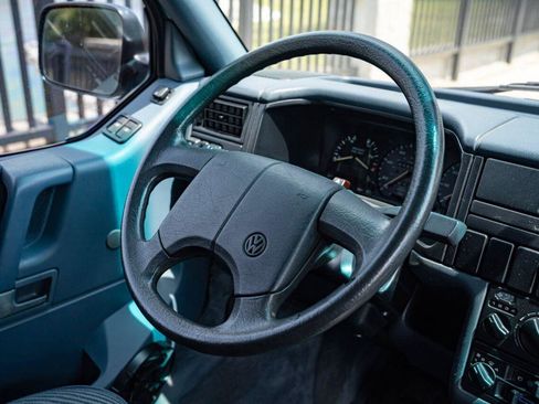 Used 1993 Volkswagen Eurovan GL FWD image 24