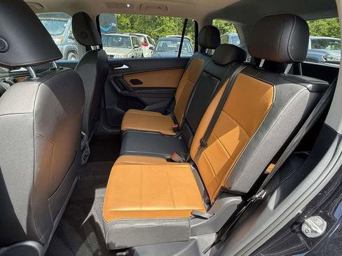 Used 2019 Volkswagen Tiguan SE AWD/4WD image 12