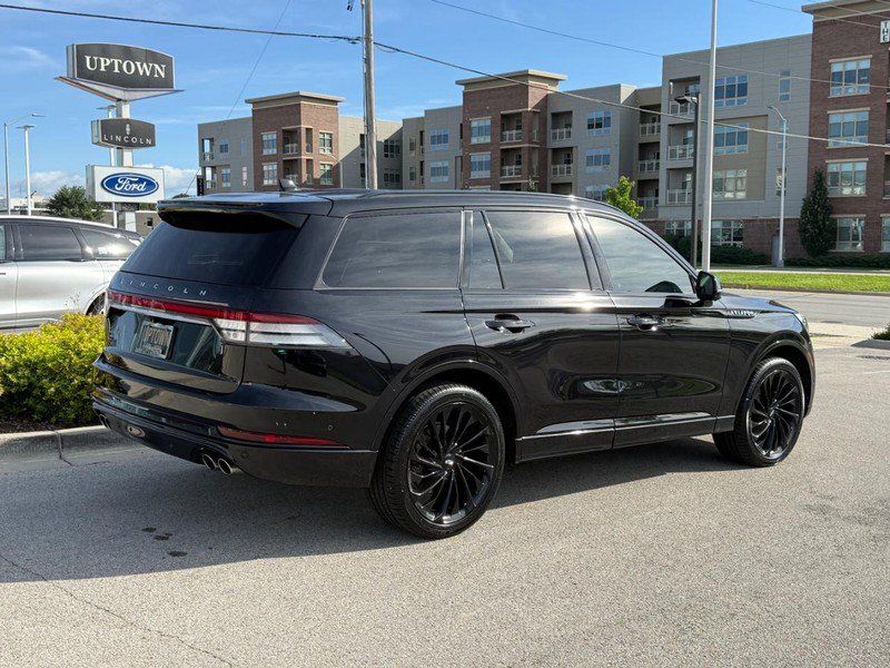 Certified 2023 Lincoln Aviator Reserve w/ Equipment Group 201A AWD/4WD image 3