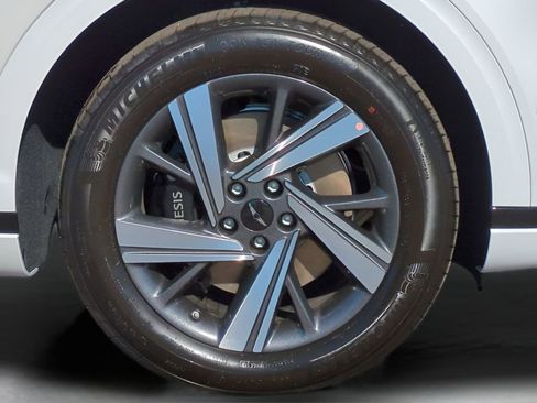 New 2026 Genesis GV70 3.5T Sport Advanced AWD/4WD image 32