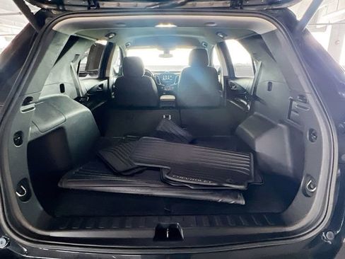 Used 2019 Chevrolet Equinox LT w/ Driver Convenience Package FWD image 29