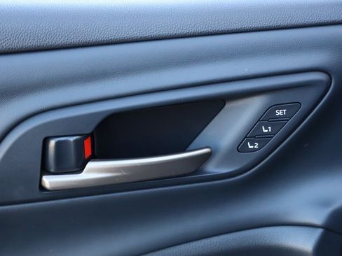 Certified 2025 Toyota Crown Signia w/ Advanced Technology Package image 24