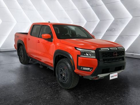 Used 2025 Nissan Frontier PRO-4X AWD/4WD image 1