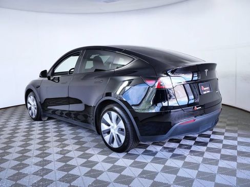 Used 2023 Tesla Model Y Long Range AWD/4WD image 4