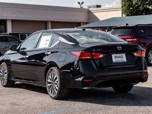 New 2024 Nissan Altima 2.5 SV image 5