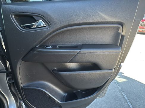 Used 2022 GMC Canyon AT4 image 26