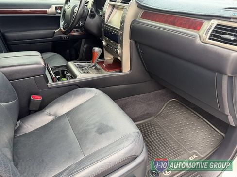 Used 2017 Lexus GX 460 AWD/4WD image 16