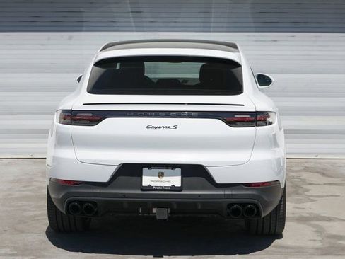 Used 2023 Porsche Cayenne S image 10