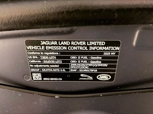 Used 2025 Land Rover Range Rover Sport Autobiography AWD/4WD image 31