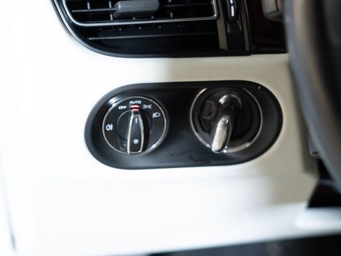 Certified 2024 Porsche Macan S AWD/4WD image 23