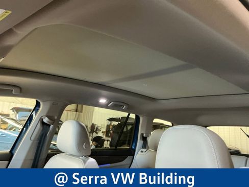 Certified 2025 Volkswagen Atlas SEL AWD/4WD image 14
