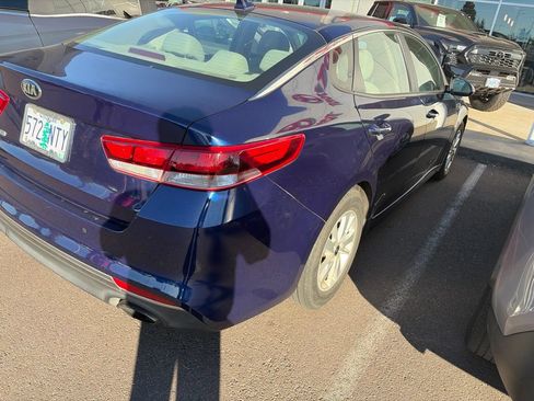 Used 2018 Kia Optima LX FWD image 2