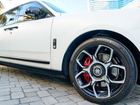 Used 2023 Rolls-Royce Cullinan Black Badge w/ Driver's Package image 63