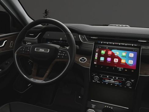 Used 2024 Jeep Grand Cherokee Limited 4xe w/ Luxury Tech Group II image 18