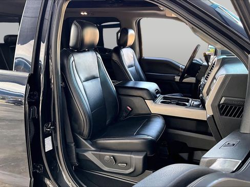 Used 2019 Ford F350 Lariat w/ Lariat Ultimate Package AWD/4WD image 9
