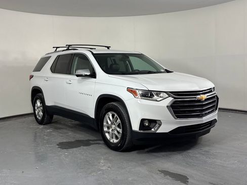Used 2018 Chevrolet Traverse LT FWD image 3