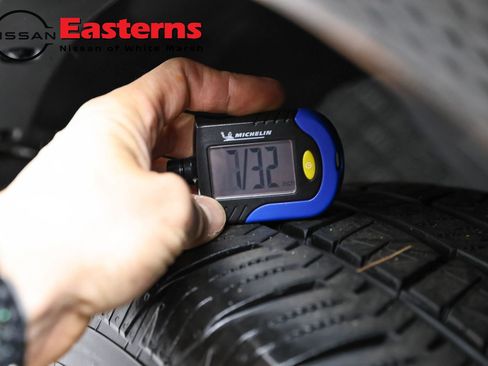 Used 2024 Nissan Armada SL AWD/4WD image 34