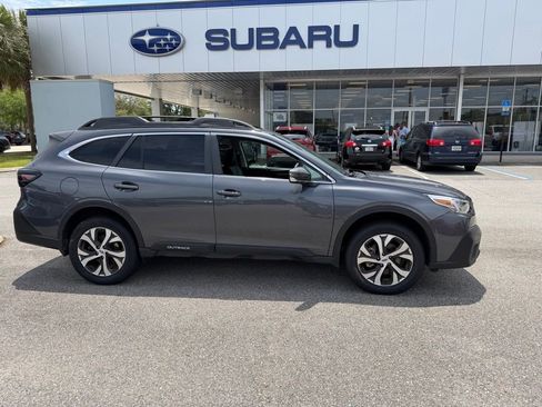 Used 2021 Subaru Outback Limited w/ Popular Package #2 AWD/4WD image 2