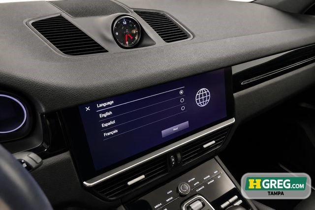 Used 2023 Porsche Cayenne AWD/4WD image 14