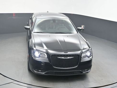 Used 2020 Chrysler 300 S w/ 300S Premium Group image 39