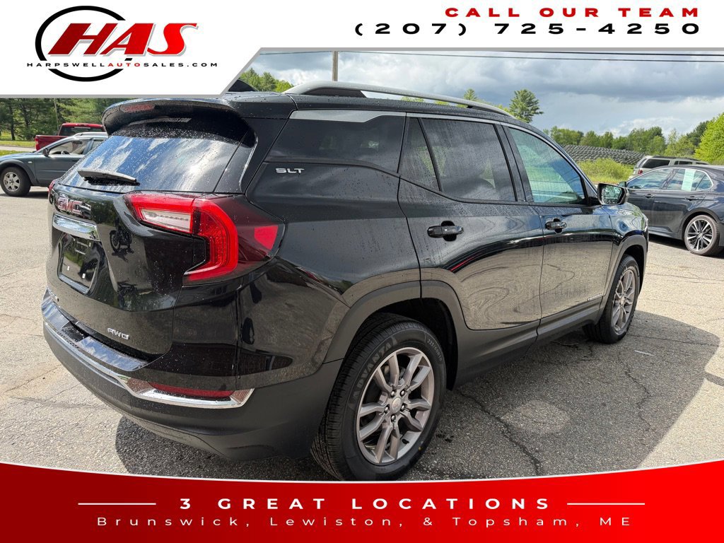 Used 2024 GMC Terrain SLT AWD/4WD image 6