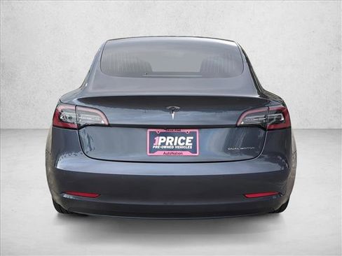 Used 2020 Tesla Model 3 Standard Range image 7