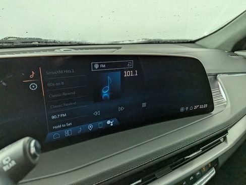 Certified 2025 Cadillac XT4 Premium Luxury image 19