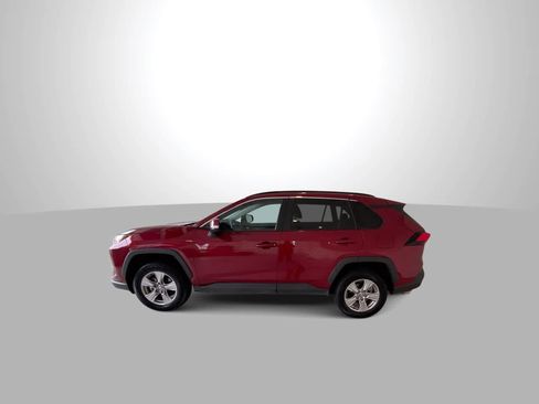 Used 2025 Toyota RAV4 XLE AWD/4WD image 5