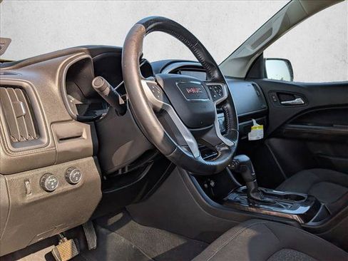 Used 2019 GMC Canyon SLE AWD/4WD image 9