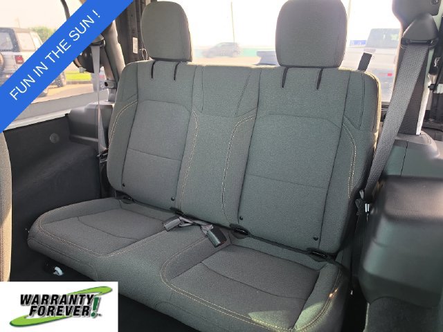 Used 2025 Jeep Wrangler Sport AWD/4WD image 10