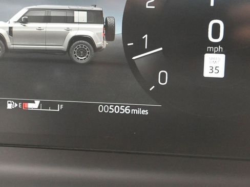 Used 2025 Land Rover Defender 110 AWD/4WD image 16