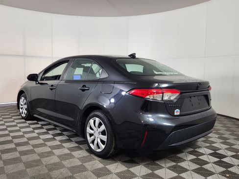 Used 2020 Toyota Corolla LE image 6