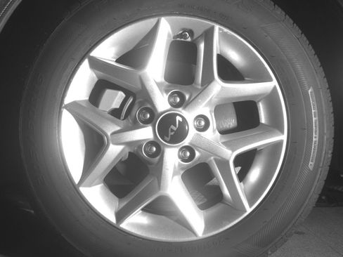 Used 2025 Kia Soul LX w/ LX Technology Package image 12