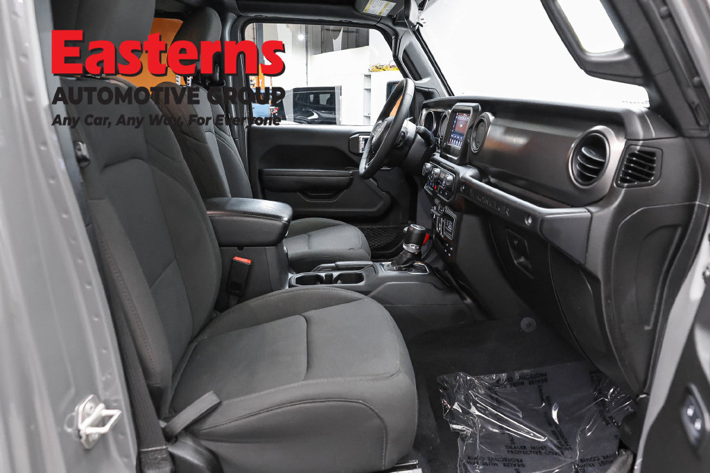 Used 2023 Jeep Wrangler Unlimited w/ Cold Weather Group AWD/4WD image 25