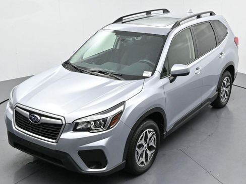 Used 2020 Subaru Forester Premium AWD/4WD image 36