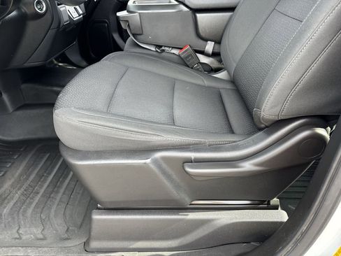 Used 2024 GMC Sierra 2500 Pro w/ Convenience Package image 19