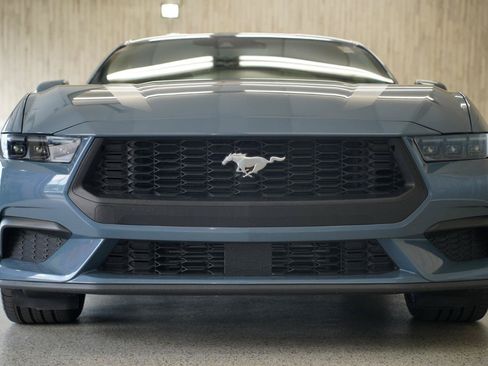 Used 2025 Ford Mustang Premium RWD image 3