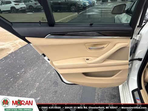 Used 2011 BMW 550i Sedan image 26
