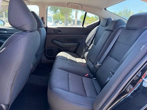 Used 2024 Nissan Altima 2.5 SV FWD image 10