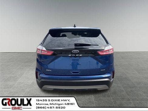 Used 2022 Ford Edge SEL w/ Convenience Package image 5