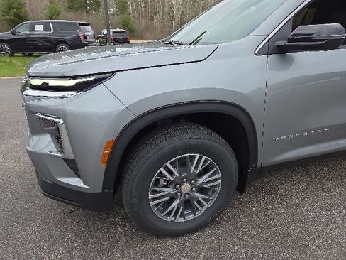 New 2026 Chevrolet Traverse LT AWD/4WD image 14