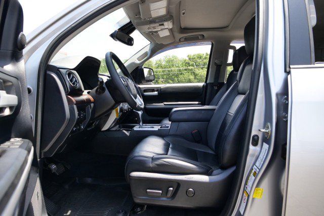Used 2019 Toyota Tundra Limited w/ Limited Premium Package AWD/4WD image 27
