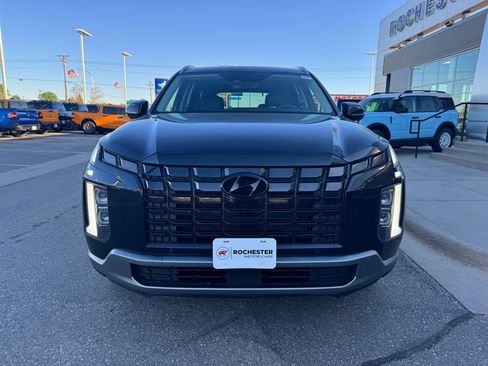 Used 2024 Hyundai Palisade Limited AWD/4WD image 32