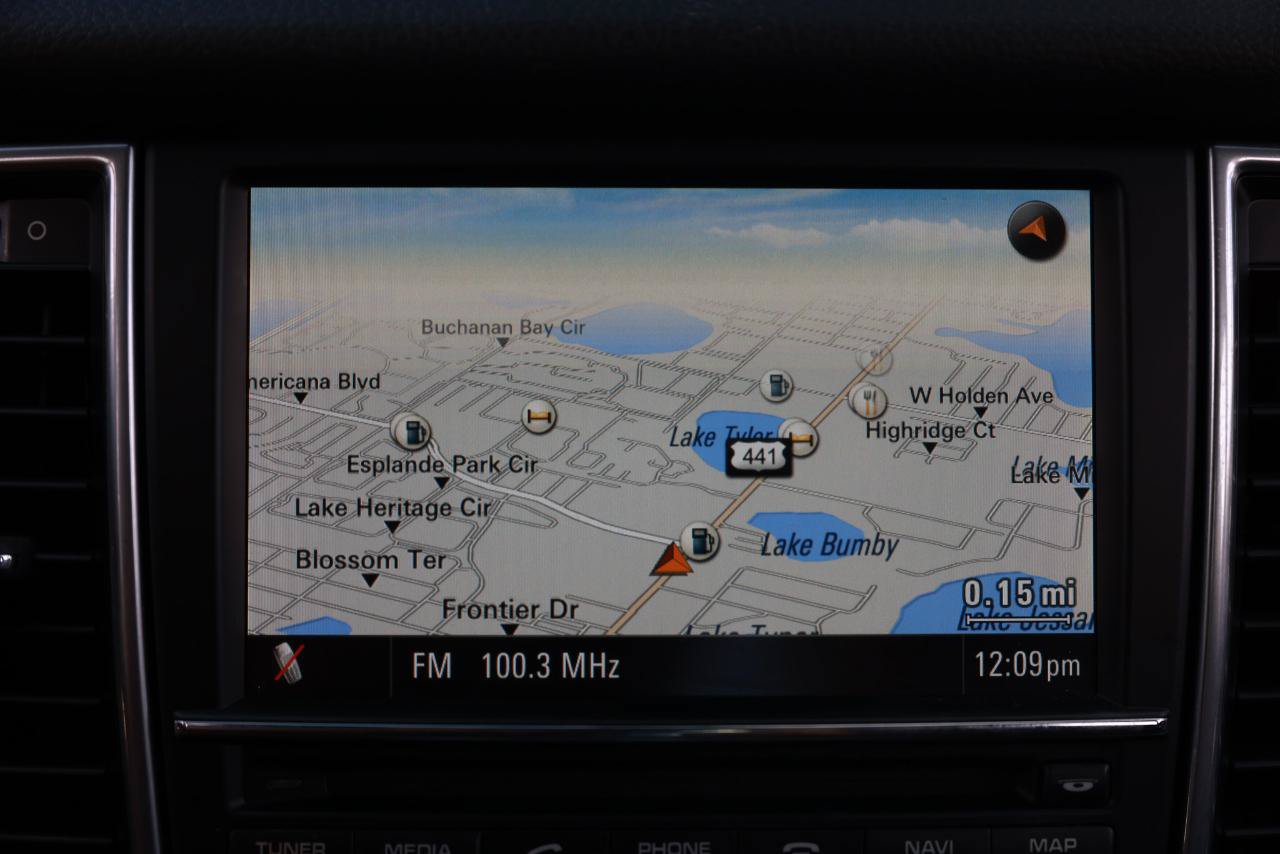 Used 2013 Porsche Panamera image 35