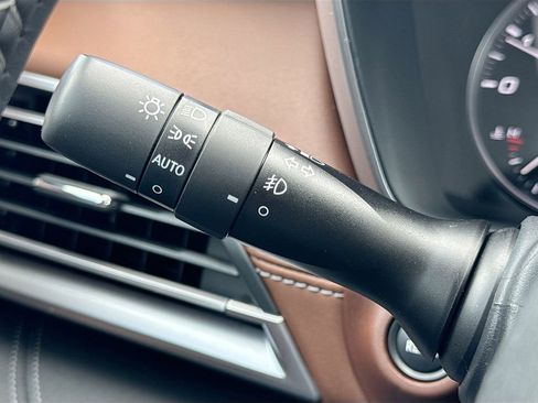 Used 2025 Subaru Outback Touring XT image 14