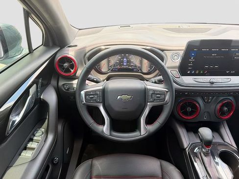 Used 2024 Chevrolet Blazer RS w/ Driver Confidence II Package FWD image 17