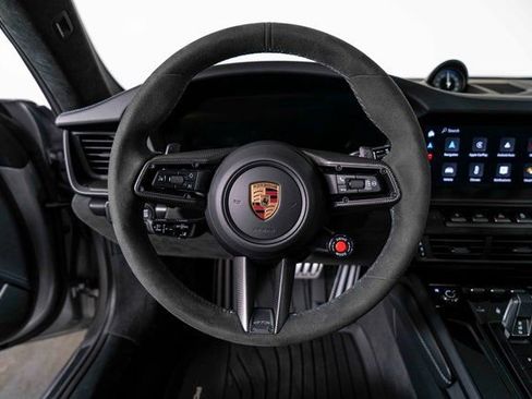 Used 2025 Porsche 911 Carrera GTS image 17