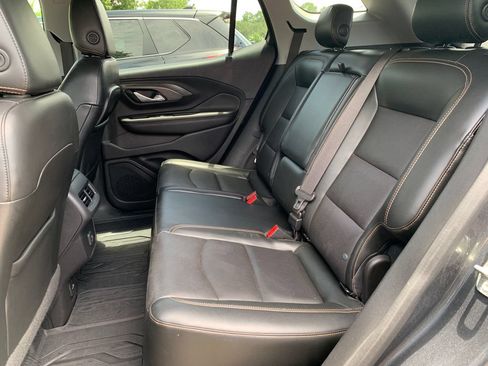 Used 2019 GMC Terrain SLT w/ Preferred Package FWD image 11