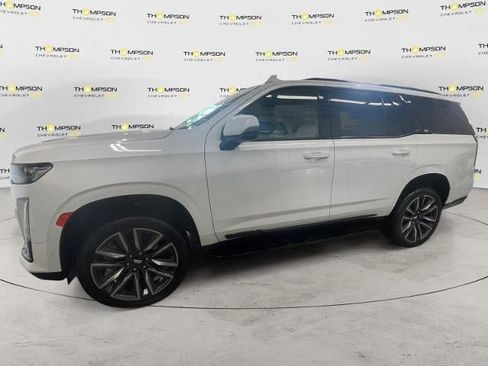 Used 2021 Cadillac Escalade Sport w/ Driver Assist Tech Package AWD/4WD image 2
